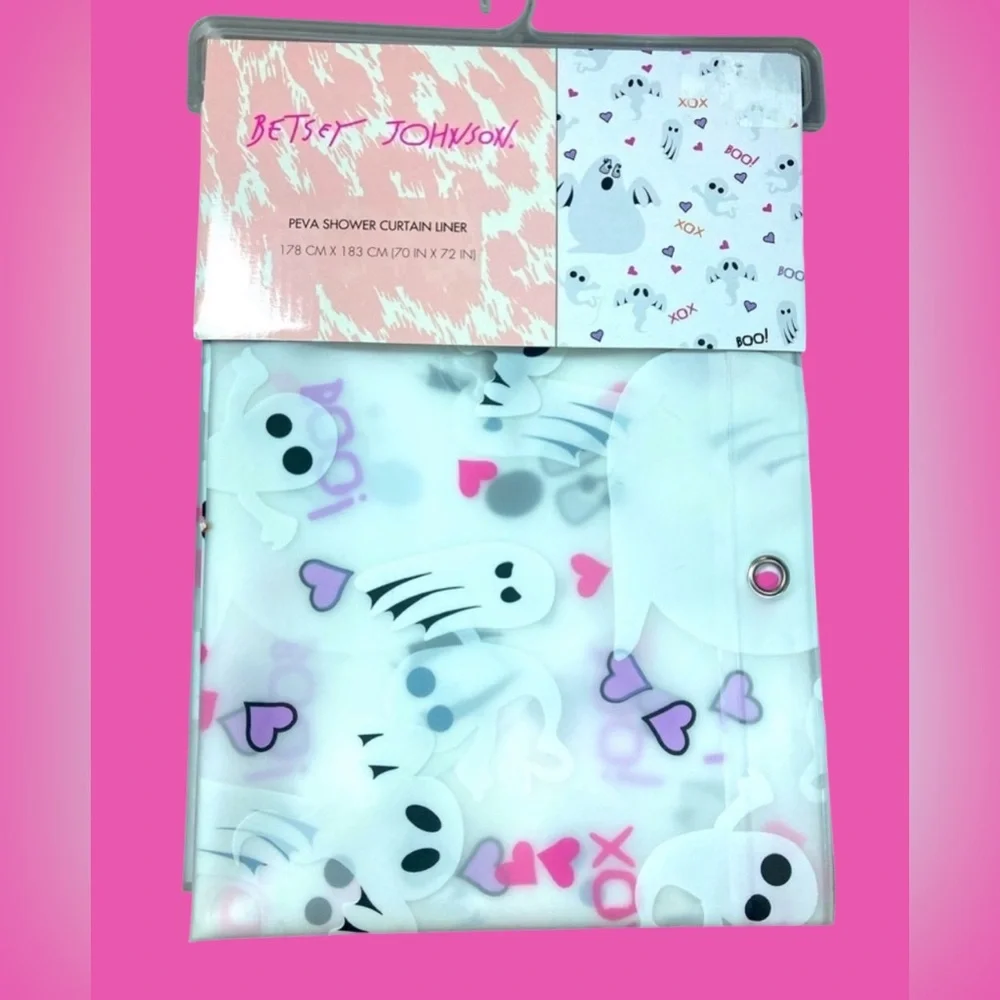 Betsey Johnson NWT Pink Purple Heart Ghost Halloween PEVA Shower Curtain
